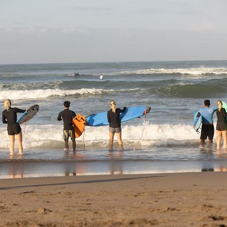 Zentiga Surf Hostel Canggu Zewnętrze zdjęcie