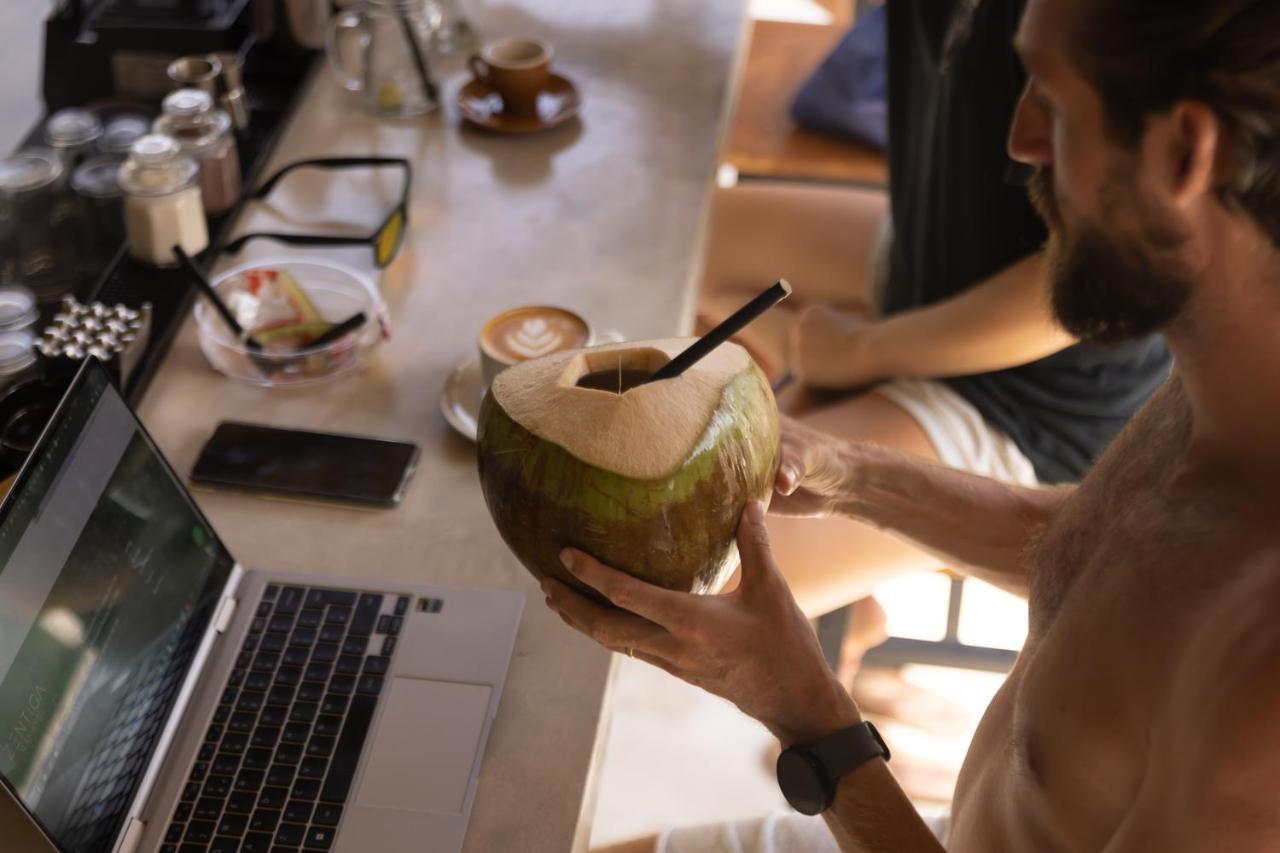 Zentiga Surf Hostel Canggu Zewnętrze zdjęcie